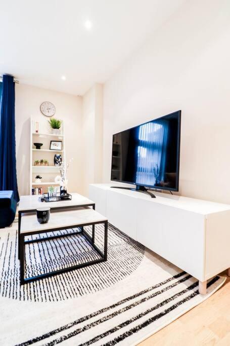 Premium Canary Wharf Flat - Long Stay Offer London Exterior photo